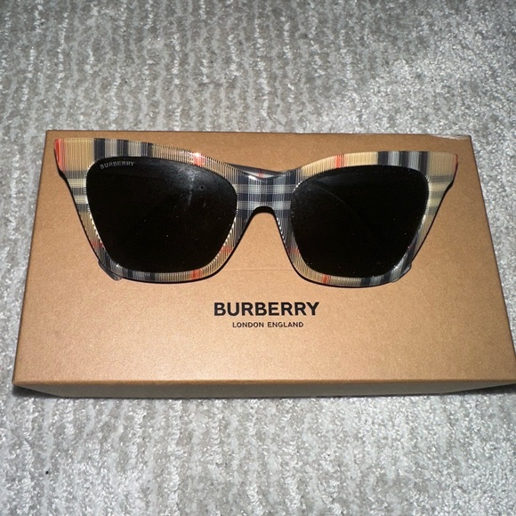 Burberry Accessories - Burberry Beige Plaid Cat-Eye Sunglasses with Black Lenses